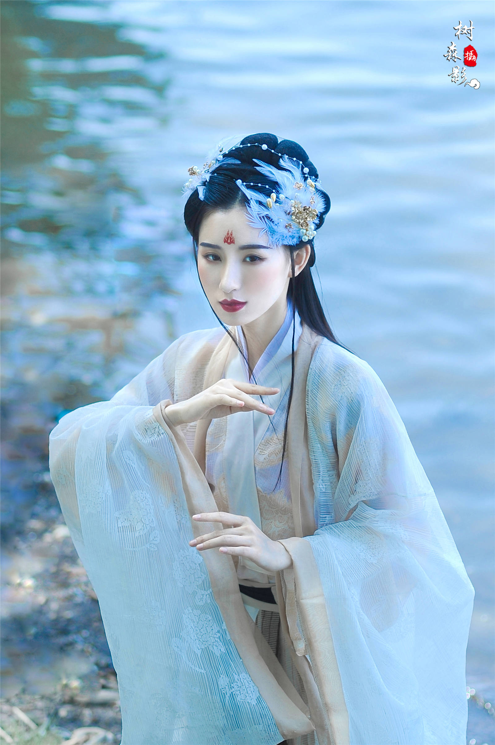 花瓣网 - 灵感之源，花瓣之间（创意图片大全、设计灵感图库、高清图片素材）